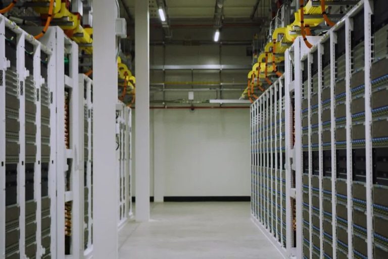 Microsoft : l'autorité environnementale demande la suspension des permis de construire en Alsace