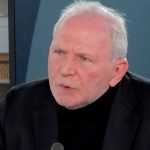 Bernard Guetta salue Mme Trautmann pour sa convergence entre centre droit et social-démocratie