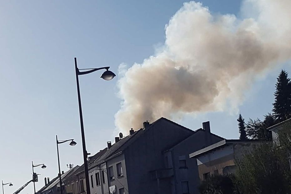 Deux morts dans un violent incendie à L'Hôpital, en Moselle.