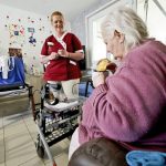 Aide à domicile : un métier en danger face à l'absence de revalorisation salariale