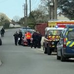 "Décédés par arme à feu", les corps d'un frère et de sa sœur, tous deux septuagénaires, découverts à leurs domiciles