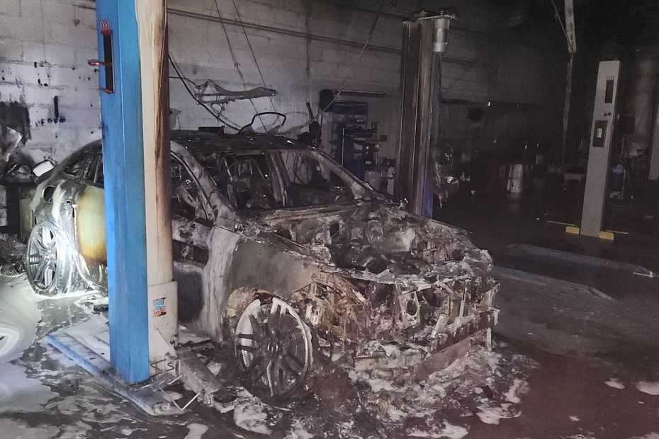 Incendie dans une concession automobile : l'intervention rapide des pompiers évite l'embrasement total