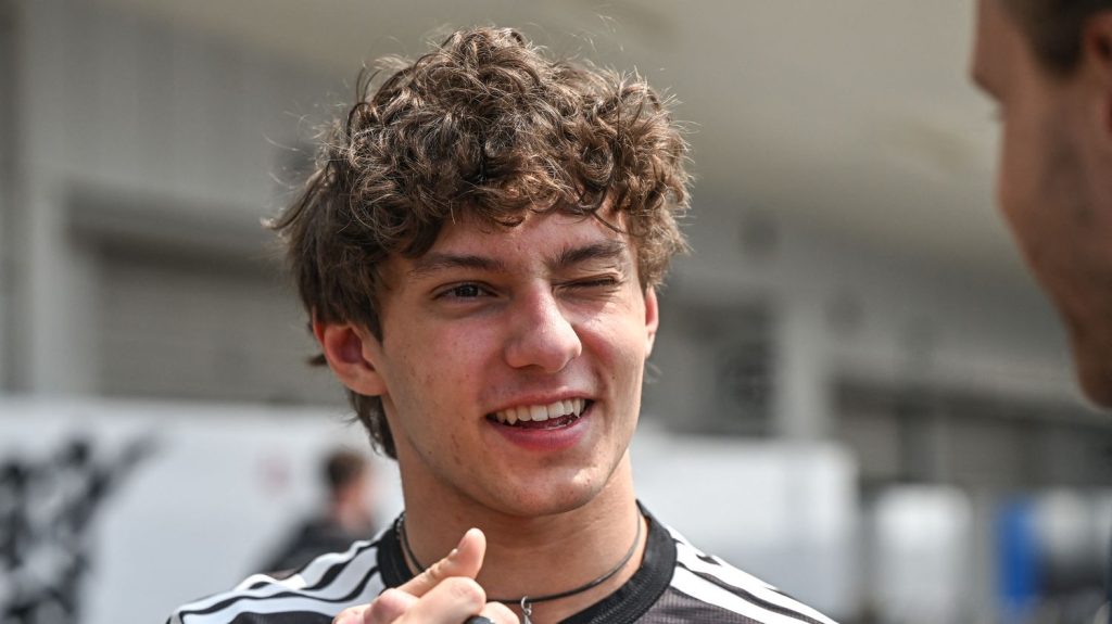 F1 : Kimi Antonelli remporte son deuxième Grand Prix consécutif au Japon et prend la tête du classement pilotes