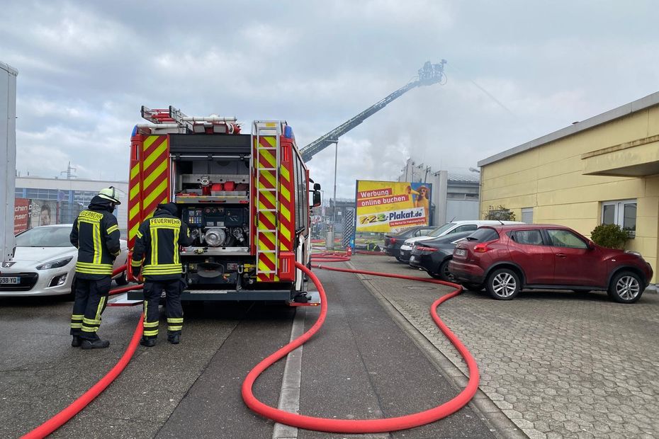 Incendie dans une boîte de nuit en Allemagne : 750 personnes évacuées à la frontière