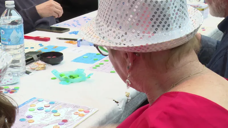 Les participants ont amené leurs gris-gris, leurs porte-bonheurs pour espérer repartir avec le camping-car, gros lot du plus gros loto de France