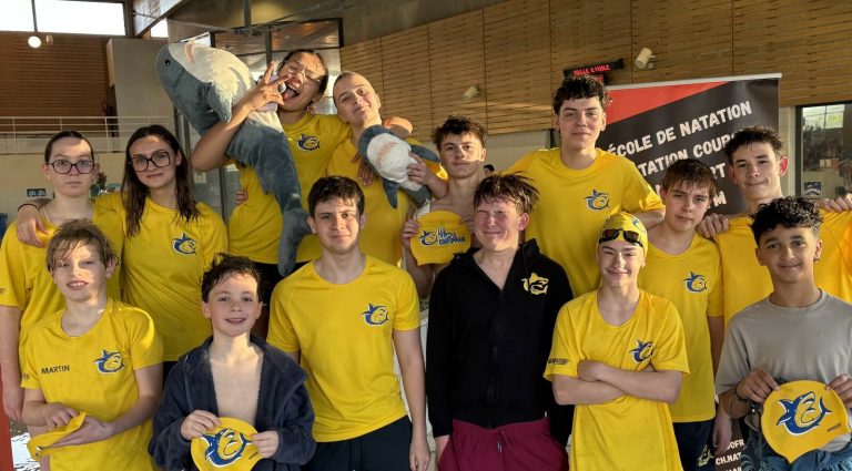 Les Requins Couronnés affichent leur progression et brillent dans le bassin