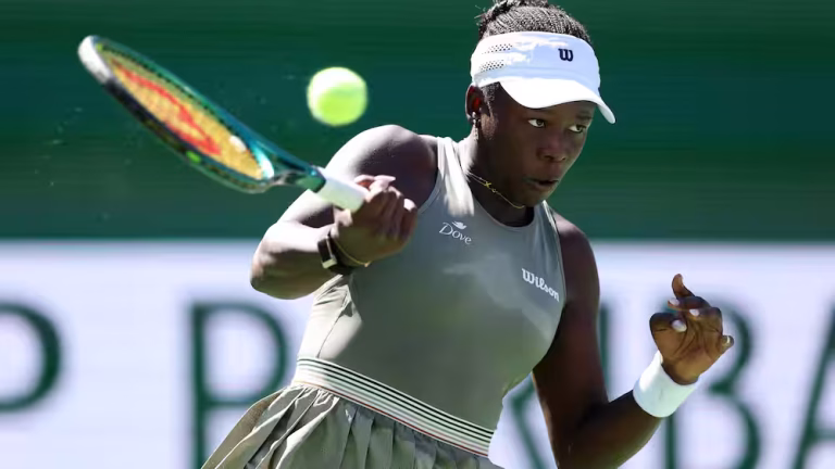 Victoria Mboko donne une leçon de tennis captivante - TVA Sports