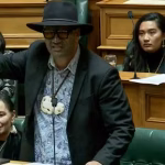 La Nouvelle-Zélande, presque entièrement anglophone, propose l'anglais comme nouvelle langue officielle