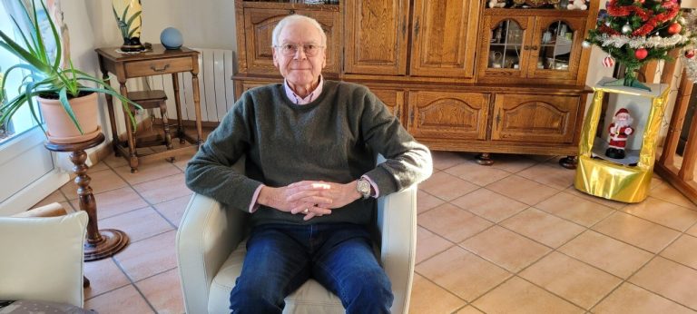 Alain Asmant, élu depuis 26 ans, devient maire honoraire de Putot-en-Auge