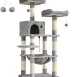 Feandrea Arbre à Chat Hauteur 143 cm, Tour de Jeux pour Chat, avec 11 Poteaux à Griffer, 2 Plateformes, 1 Niche, 1 Hamac, 2 Pompons, en Tissu Peluche, Plusieurs Niveaux, Gris Clair PCT15W