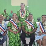 Tavana de Moorea-Maiao Evans Haumani avec ses six tavana tuhaa