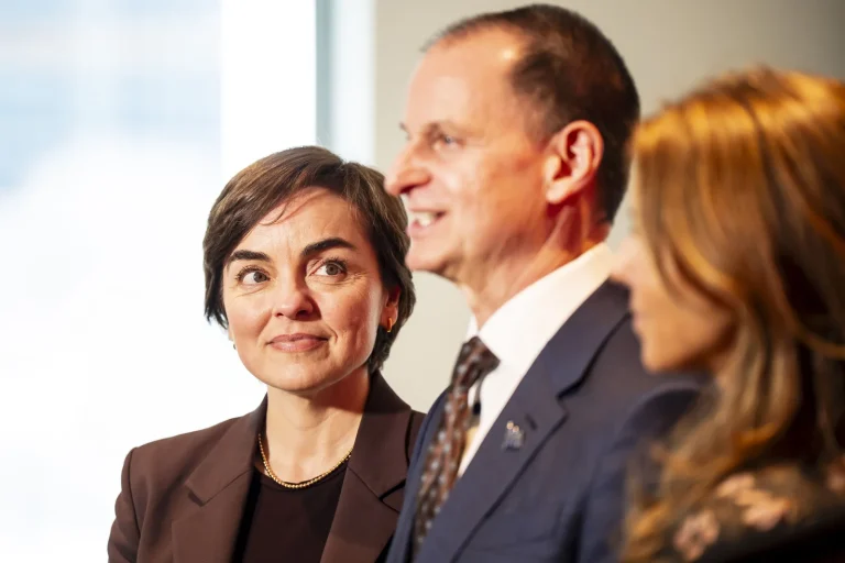 Éric Girard soutient Christine Fréchette pour la chefferie de la CAQ.