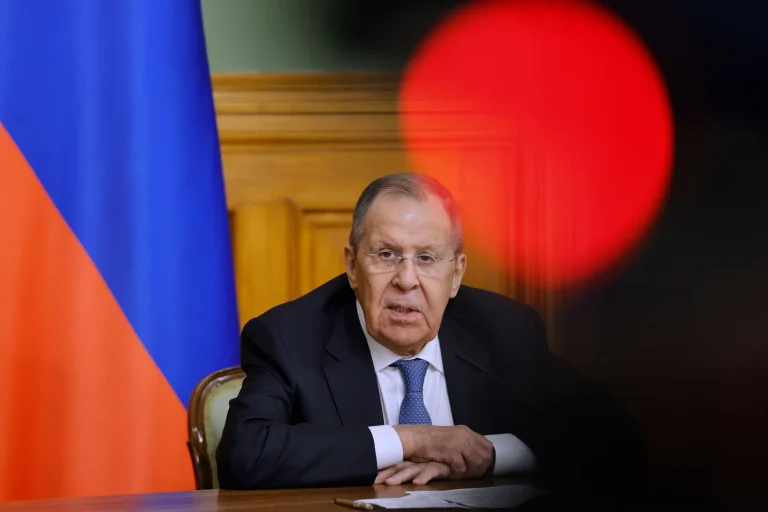 Controverse en France suite à l'interview du ministre russe des Affaires étrangères