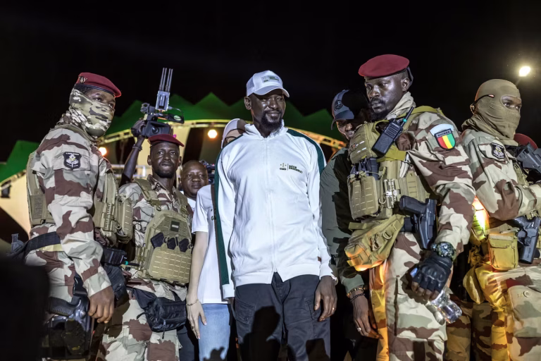 Guinée : 40 partis politiques dissous par décret gouvernemental