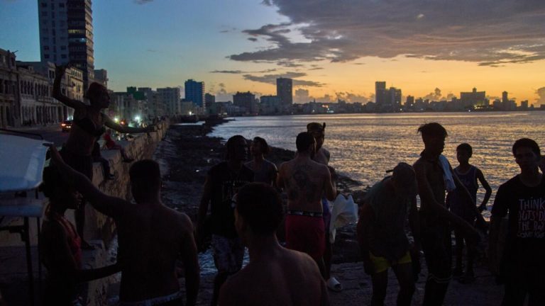 Journal d'Haïti et des Amériques - Cuba : une ouverture économique critiquée par plusieurs acteurs