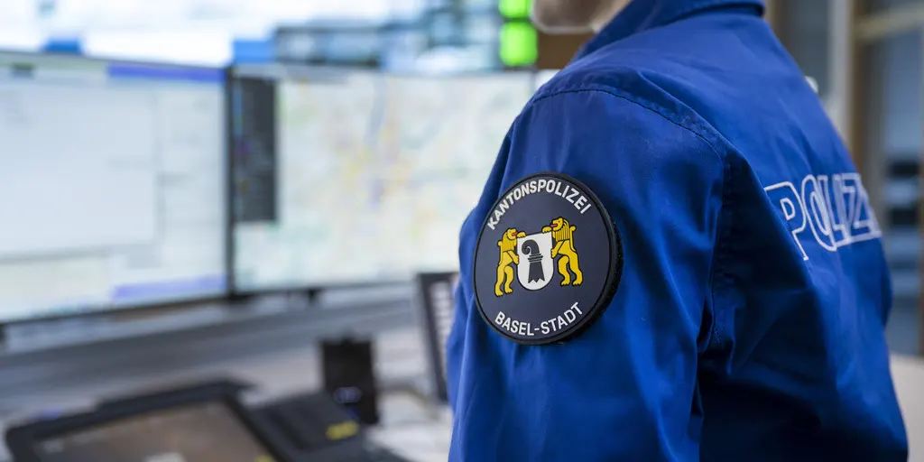 Un policier de Bâle condamné à trois ans de prison pour avoir violenté deux requérants