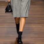 Bermuda et chaussettes : la tendance mode à adopter ce printemps