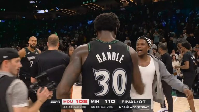 Les Rockets perdent 13 points d'avance en overtime : analyse d'un match incroyable.