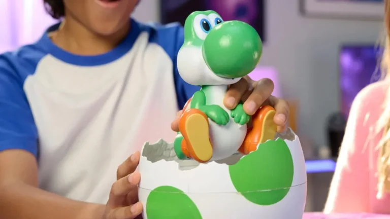 Yoshi Éclosion Secrète : figurine interactive inspirée de Super Mario Galaxy