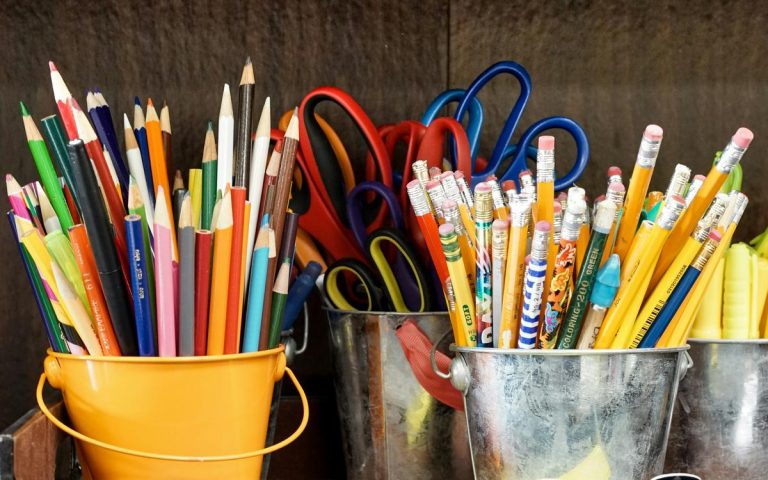 Jean-Claude Raux monte au créneau pour les écoles rurales