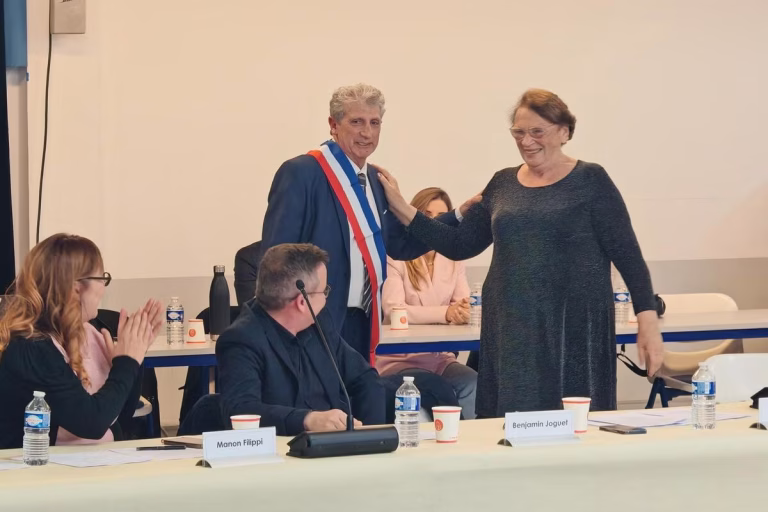 Claude Alimi prend ses fonctions au Beausset : « Place à l’action ! »