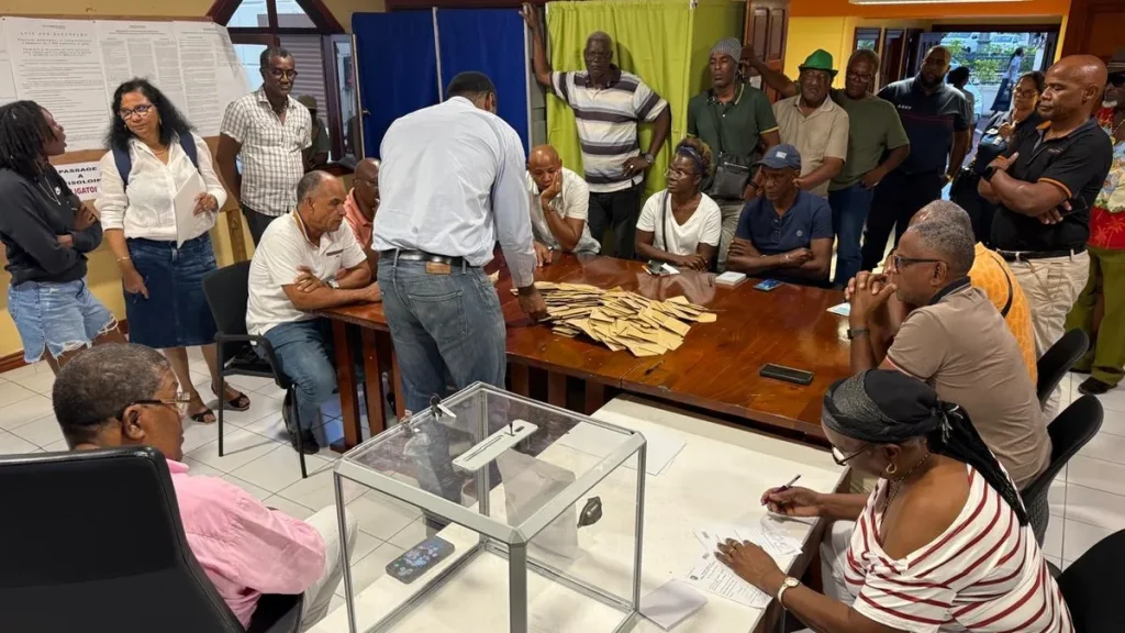 DIRECT. Résultats du 2nd tour des Municipales 2026 en Martinique : début des opérations de dépouillement