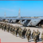 Des dizaines d'avions militaires américains vers le Moyen-Orient