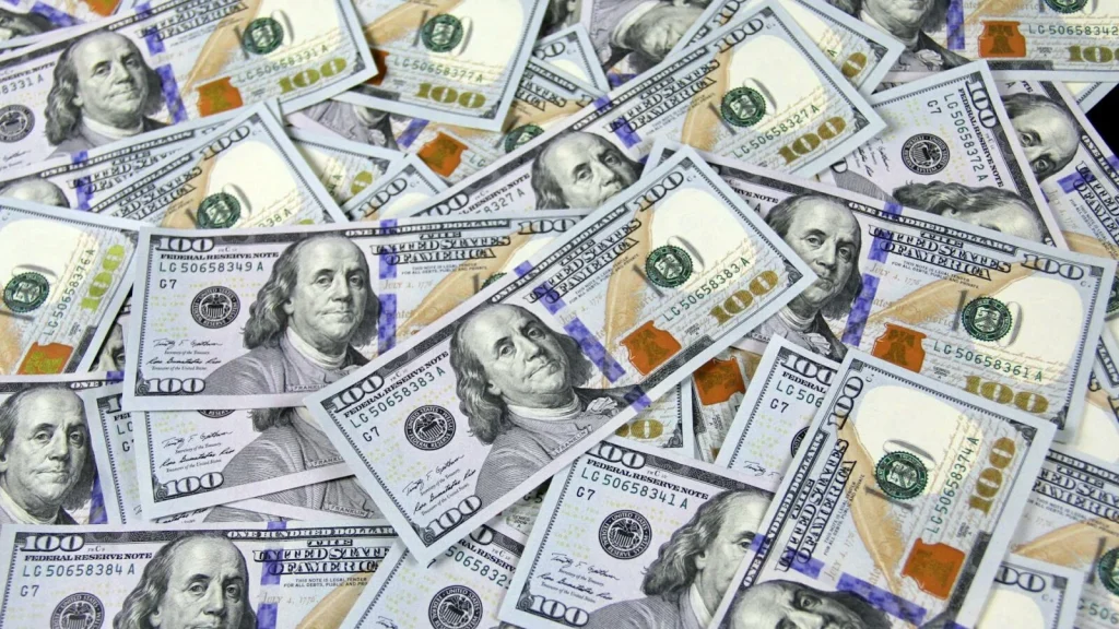 iPhone : Apple cherche à retenir ses talents face à la concurrence d'OpenAI