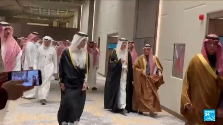 Guerre au Moyen-Orient : l'Arabie saoudite menace de répliquer militairement à l'Iran