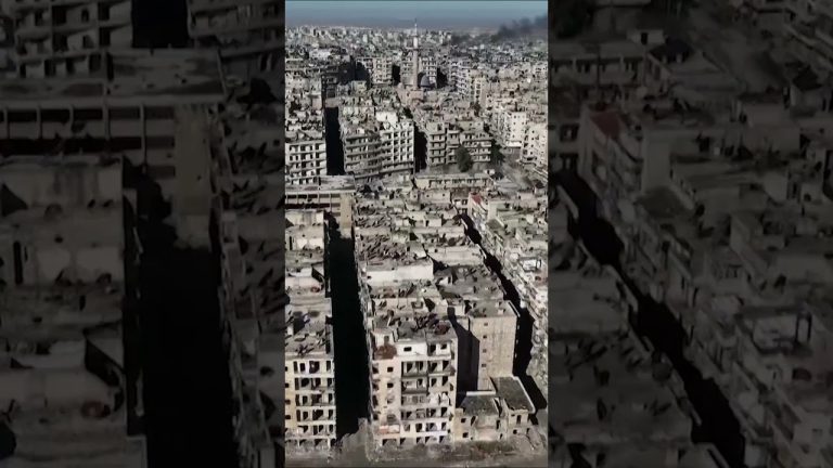 Fumée sur Sheikh Maksoud après des affrontements meurtriers