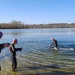 « Ces derniers temps, l’eau était à 7°C » : dans cette île de loisirs, ils se baignent toute l’année