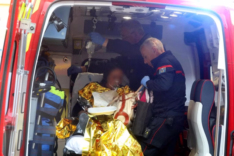 Incendie à l’Ariane : évacuations en caisson hyperbare et habitants bloqués sur les toits