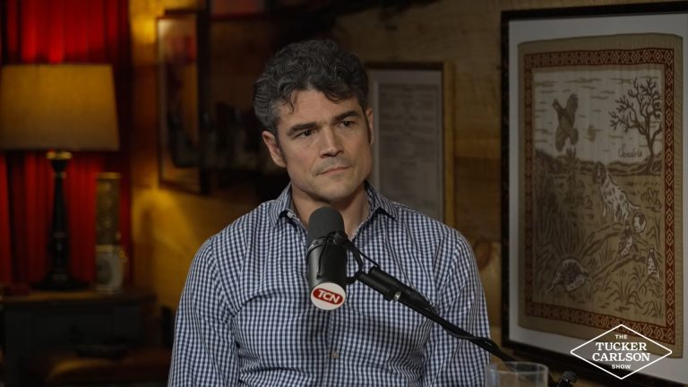 Démission de Joe Kent : Analyse de l'impact sur le conspirationnisme - Conspiracy Watch