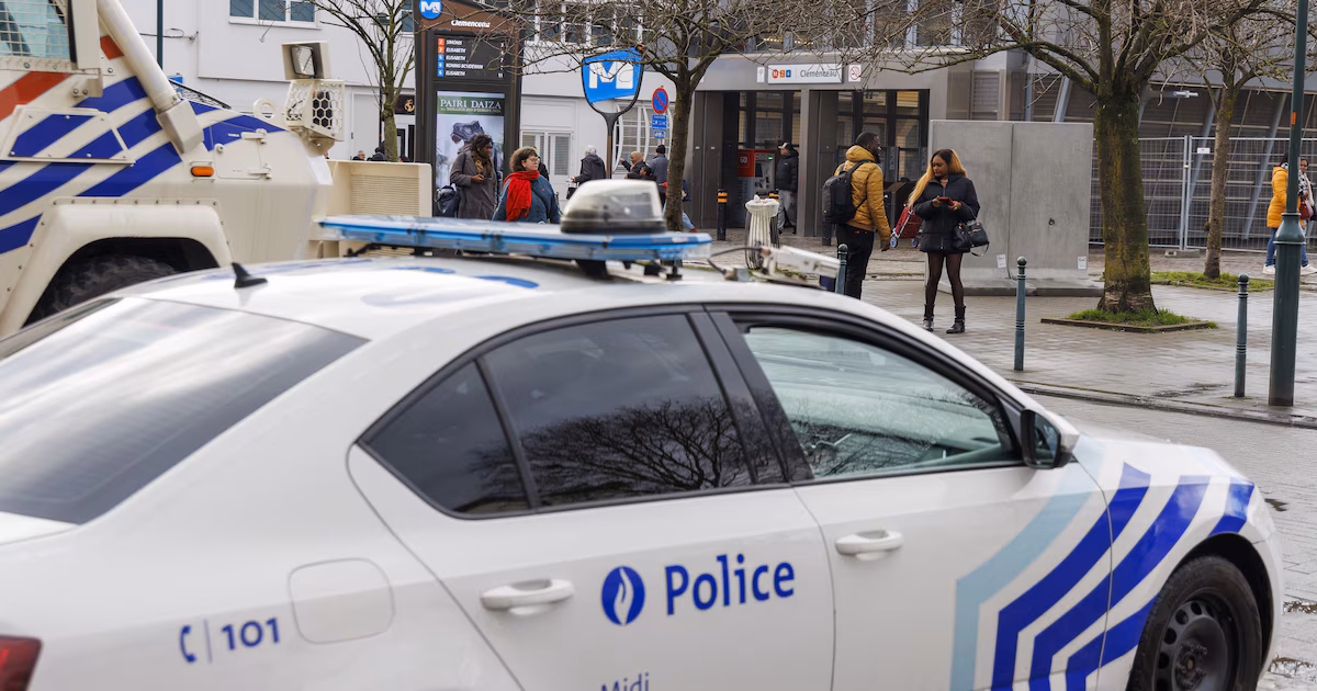Fusillade près d'Anneessens à Bruxelles : un blessé grave entre la vie et la mort