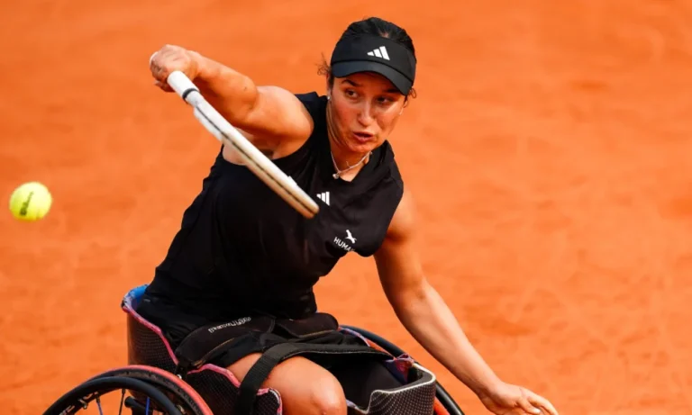 Ksénia Chasteau se qualifie pour la finale du double féminin de tennis fauteuil à Miami