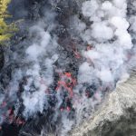 La Réunion : prudence recommandée près de la coulée de lave du Piton de la Fournaise