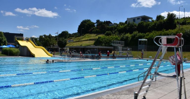 Le Conseil municipal de Porrentruy envisage de nouvelles restrictions d'accès à la piscine