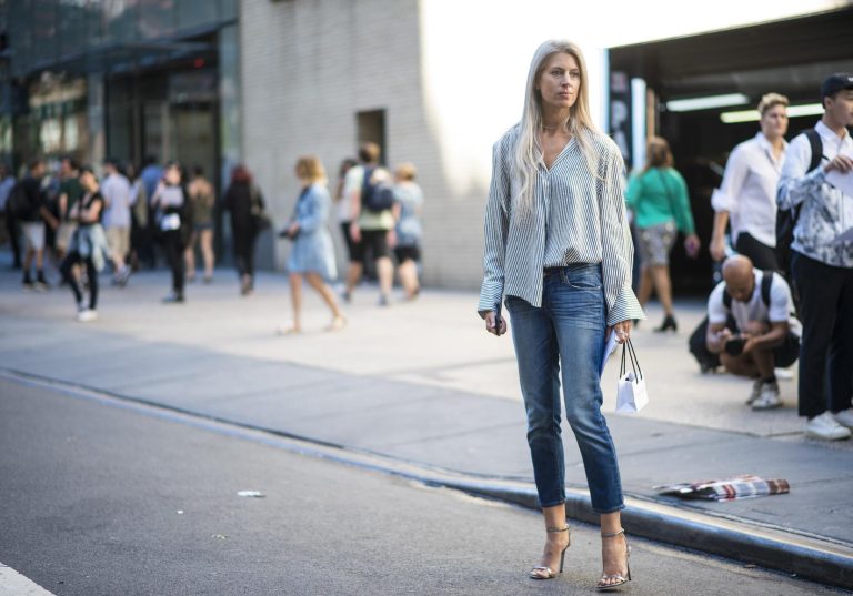 Idées de looks pour bien porter un jean 7/8 : conseils et inspirations - Elle