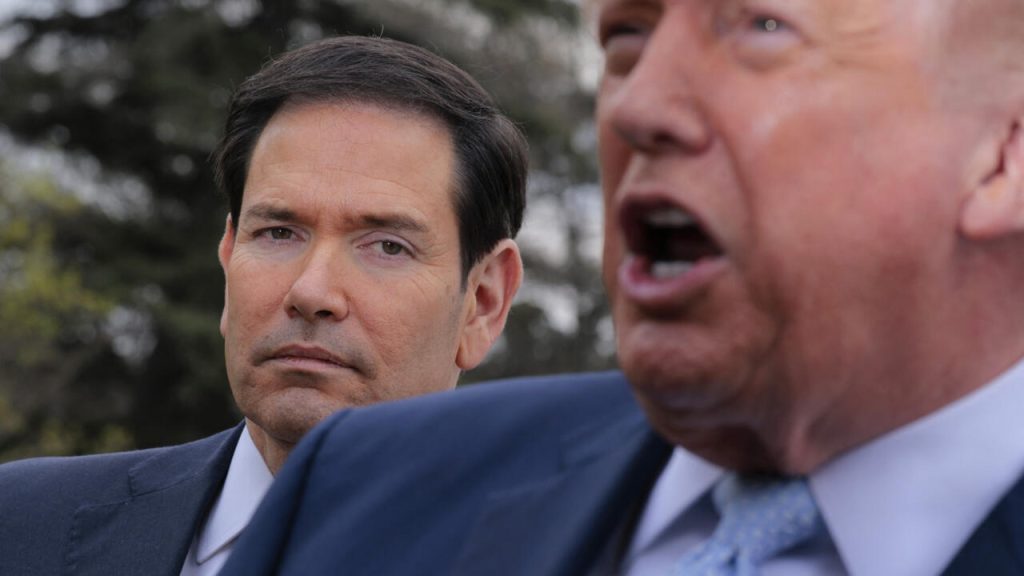 Revue de presse internationale - À la Une : « Un adulte dans le bureau ovale ? »