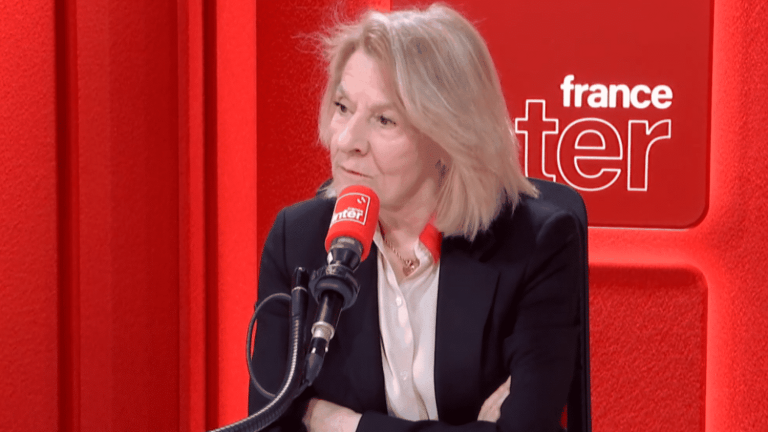 La ministre de la Culture propose des ajustements au projet de rénovation du Louvre pour renforcer la sûreté.