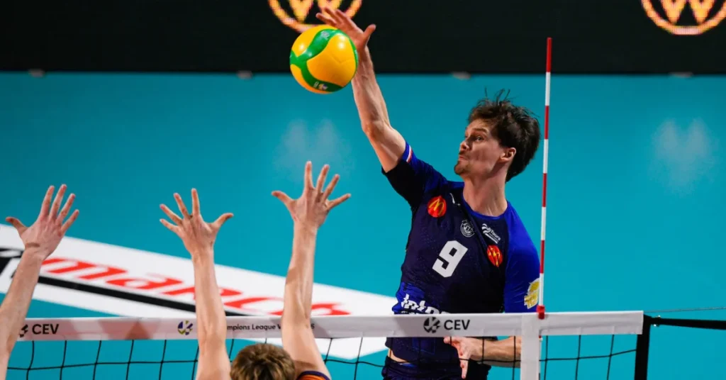 Montpellier se qualifie, Tours est éliminé de la compétition