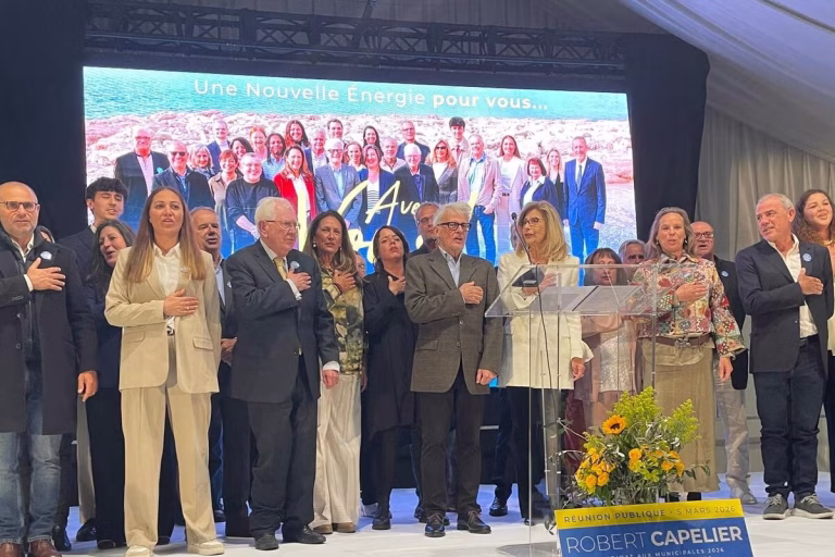 Municipales 2026 à Villefranche-sur-Mer : Robert Capelier remplace Christophe Trojani comme maire