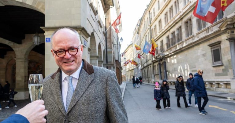 Olivier Jornot (PLR) réélu procureur général de Genève contre Pierre Bayenet | RTS