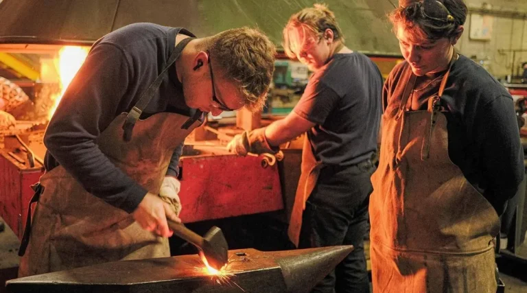 REPORTAGE. «Ici, il faut un esprit de rencontres» : dans les pas de Lise, Angèle, Benoit et