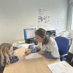 REPORTAGE. En Bretagne, des réponses aux douleurs persistantes des enfants émergent