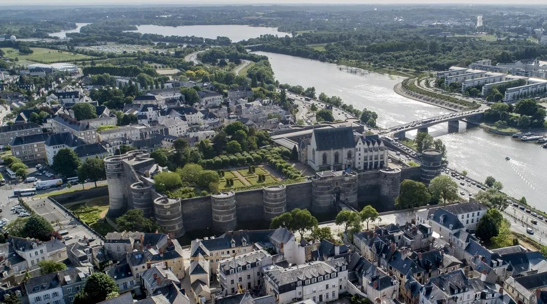 Lutte contre le narcotrafic : le préfet de Maine-et-Loire échange avec les bailleurs sociaux