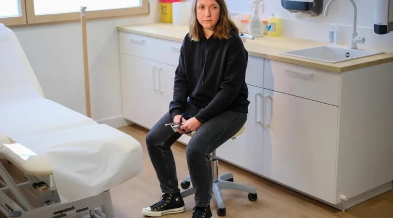 « Ici je vois des patients qui ne prenaient plus leur traitement depuis des mois » : la