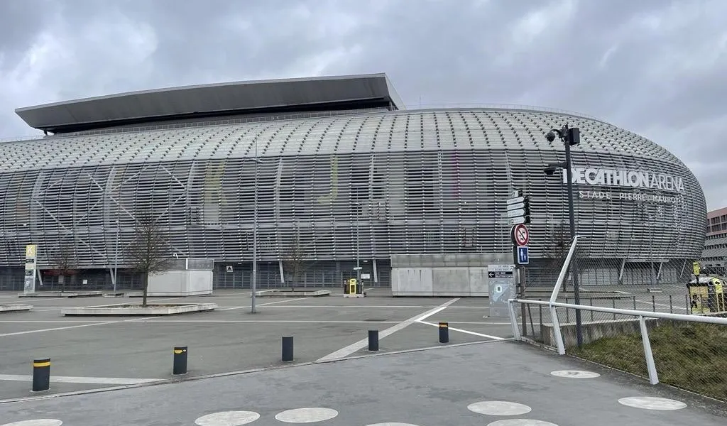 Running. Il court 160 km en 24 heures… autour du stade de Lille . Sport