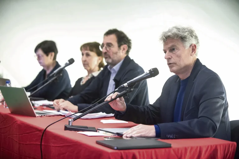 Le PCF prône un « communisme de conquêtes » sans choisir entre Mélenchon et Glucksmann pour 2027