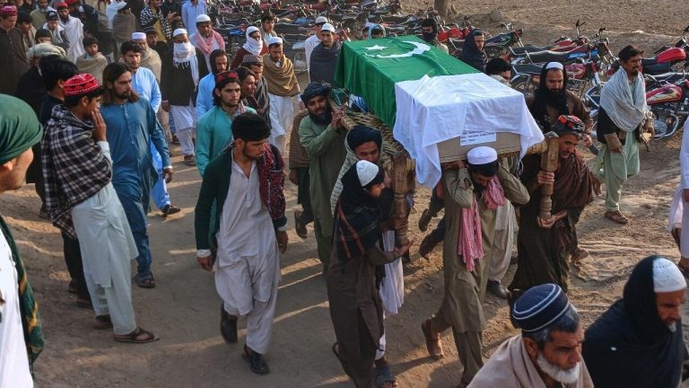 Pakistan-Afghanistan : un débat sur les tensions entre deux voisins historiques